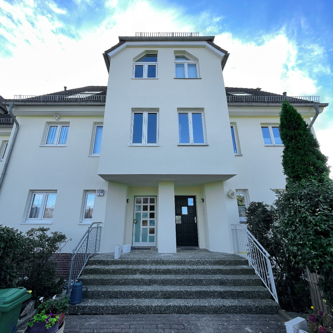 0005s_0002_Fassade-2-nach